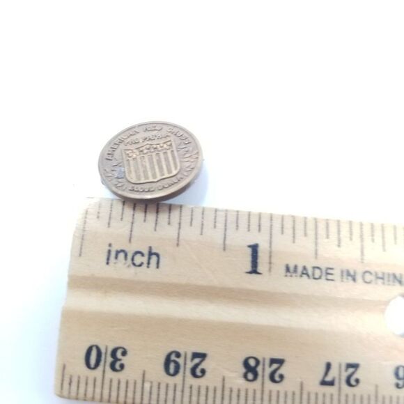 Vintage American Red Cross Blood Donor Lapel Pin Brooch, Estate - Picture 4 of 5